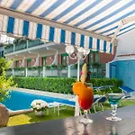 Otel Eliseo Park's