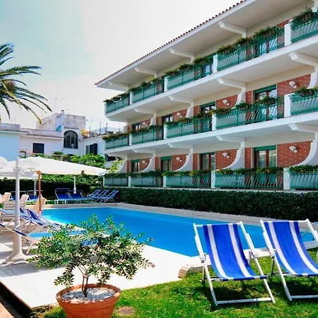 Eliseo Park's Hotel