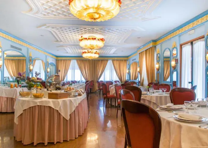 호텔 Eliseo Park's 4*