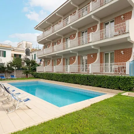 Eliseo Park's Sant'Agnello