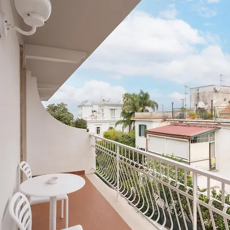 Eliseo Park's Hotell